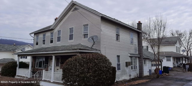 view of front facade with covered porch