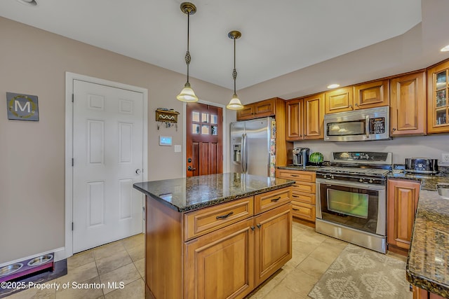 512 Center St, Dunmore, PA 18512 - photo 24