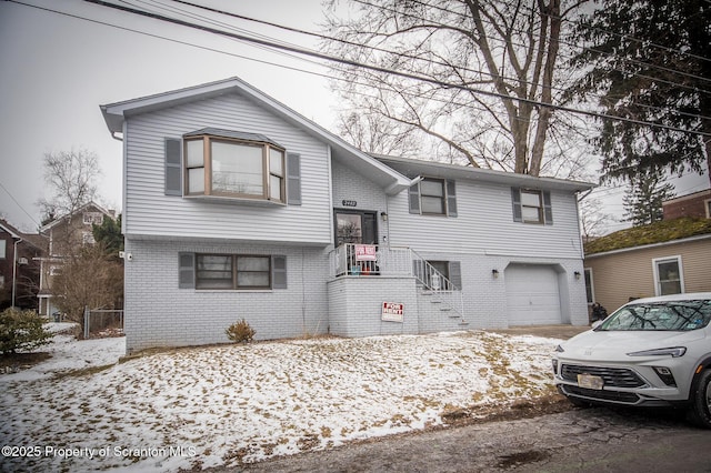 view of front of home featuring a garage