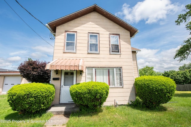 1010 Wood St, Old Forge, PA 18518 - view of front of home with a front yard