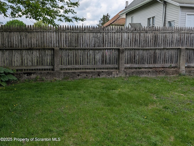 430 14th Ave, Scranton, PA 18504 - view of yard
