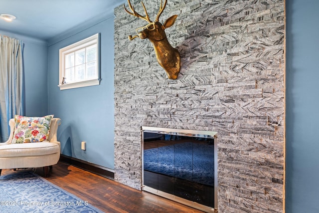 805 E Mountain Rd, Scranton, PA 18505 - sitting room featuring wood finished floors and a glass covered fireplace