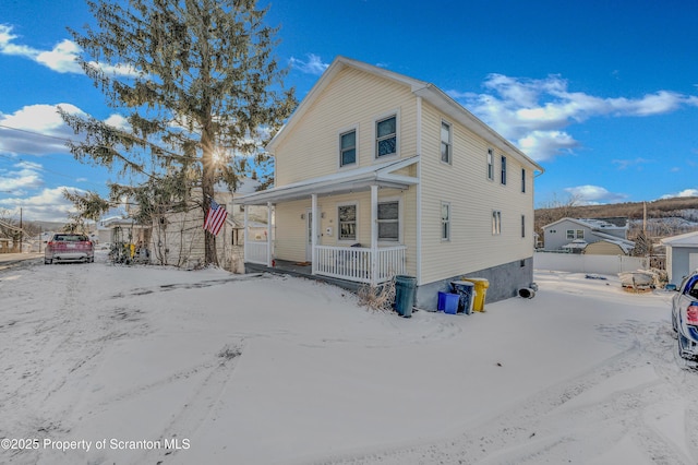 view of front of property with covered porch