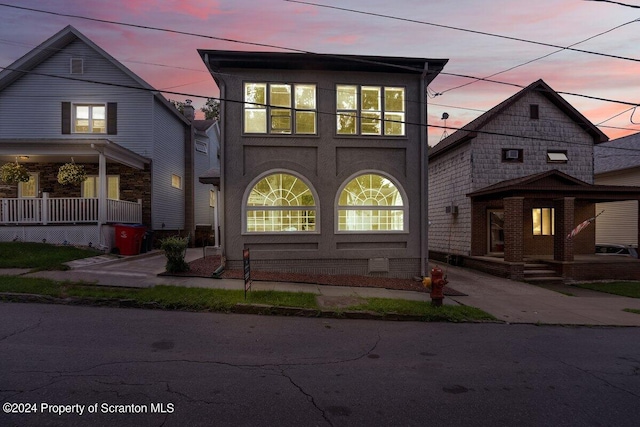 view of front of house