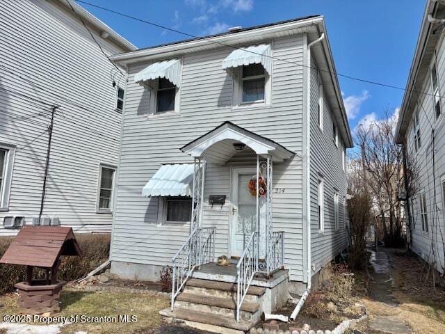 view of front of house