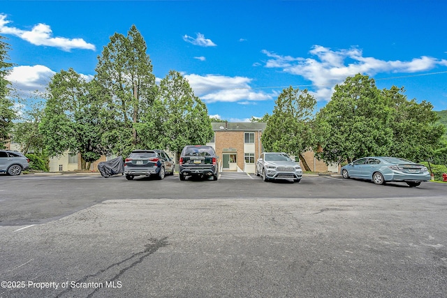 1504 Summit Pt Unit 1504, Scranton, PA 18508 - view of uncovered parking lot
