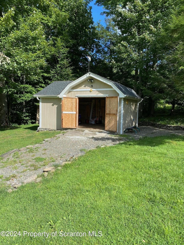439 Butternut Rd, Newfoundland, PA 18445