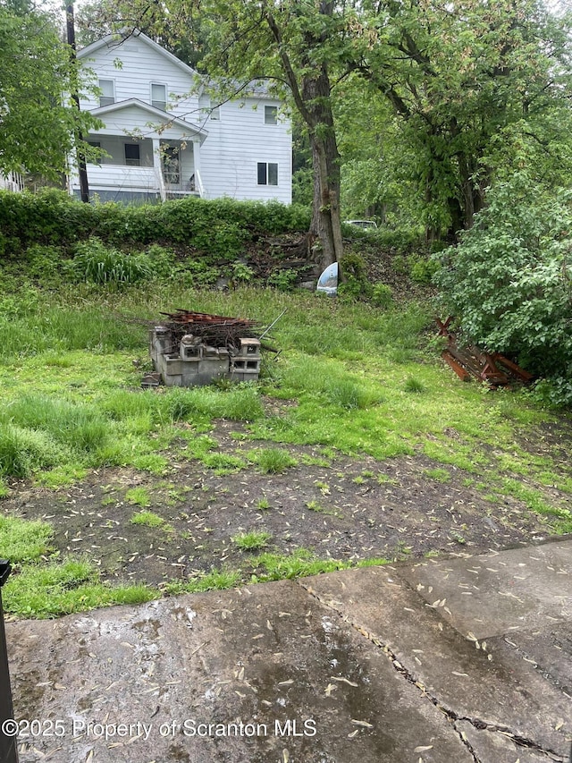 841 Hill St, Archbald, PA 18403 - view of yard
