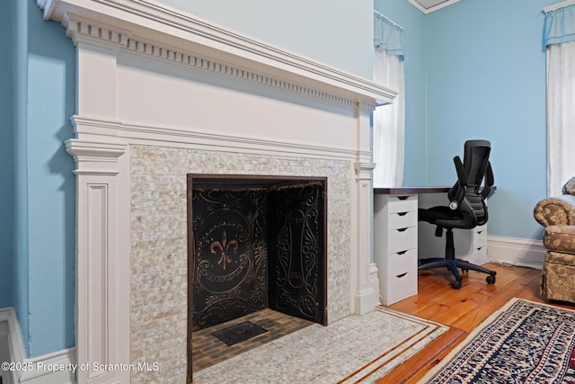 1012 Sunset St, Scranton, PA 18509 - detailed view of wood finished floors and a tiled fireplace