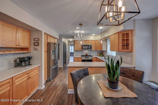 993 Oakmont Rd, Clarks Summit, PA 18411 - kitchen with appliances with stainless steel finishes, a sink, tasteful backsplash, dark wood finished floors, and recessed lighting
