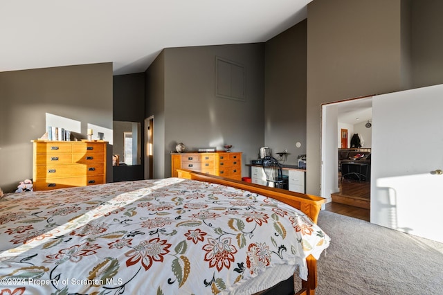 bedroom featuring a closet