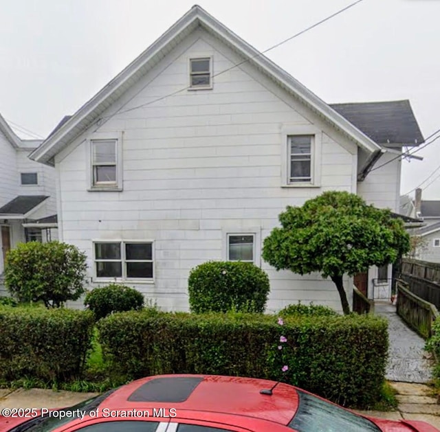 730732 Minooka Ave, Moosic, PA 18507 - view of side of property