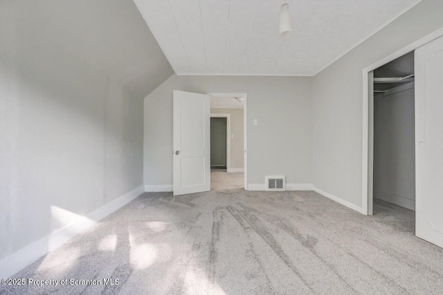 446 10th Ave, Scranton, PA 18504 - unfurnished bedroom featuring carpet floors and a closet