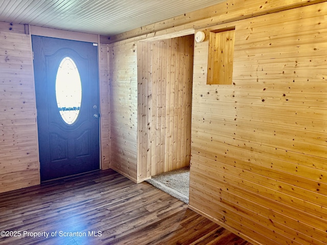 entrance foyer with dark wood-style flooring