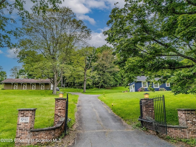 941 Old State Rd, Clarks Summit, PA 18411 - view of asphalt driveway featuring a gated entry