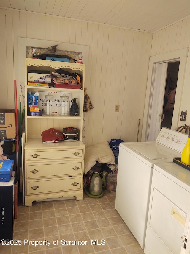 laundry room with washer and clothes dryer