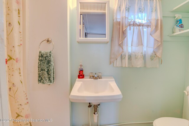 446 Lake Rd, Nicholson, PA 18446 - bathroom featuring toilet