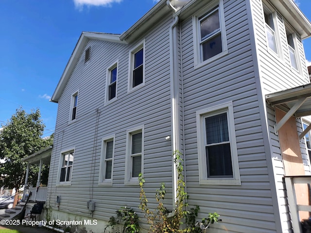 view of home's exterior