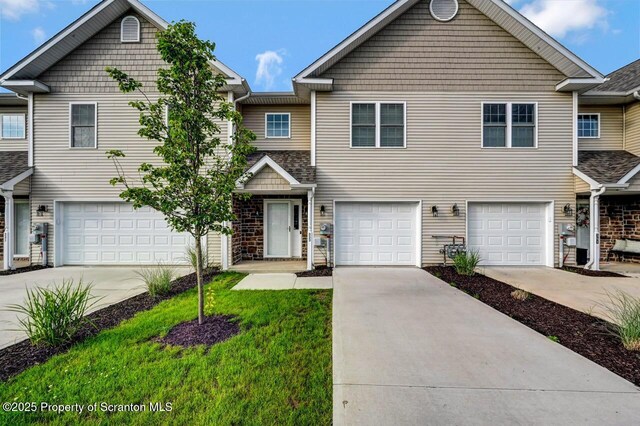 333 Shadow Wood Cir, Archbald, PA 18403 - photo 3