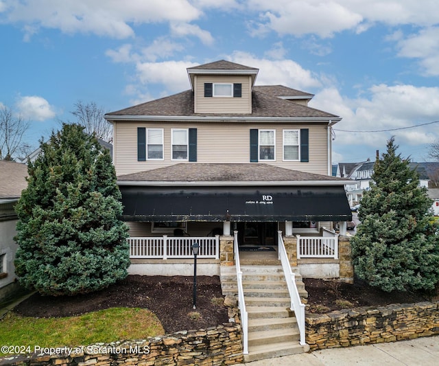 view of front of home with covered porch