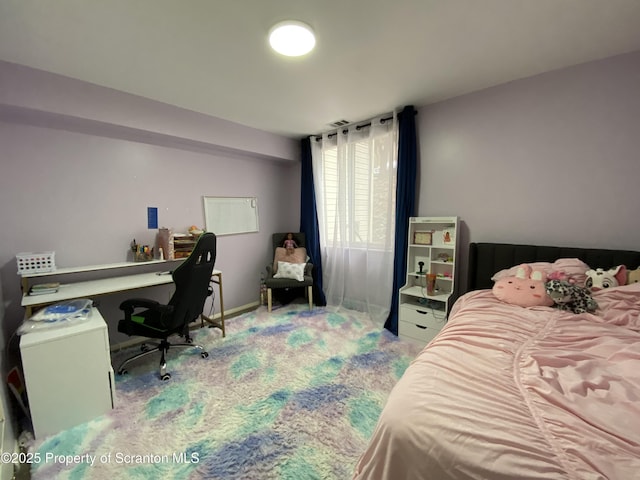 bedroom with carpet flooring