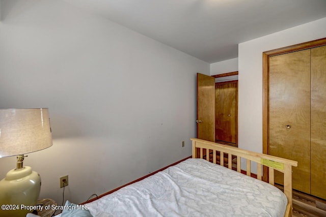 bedroom featuring a closet