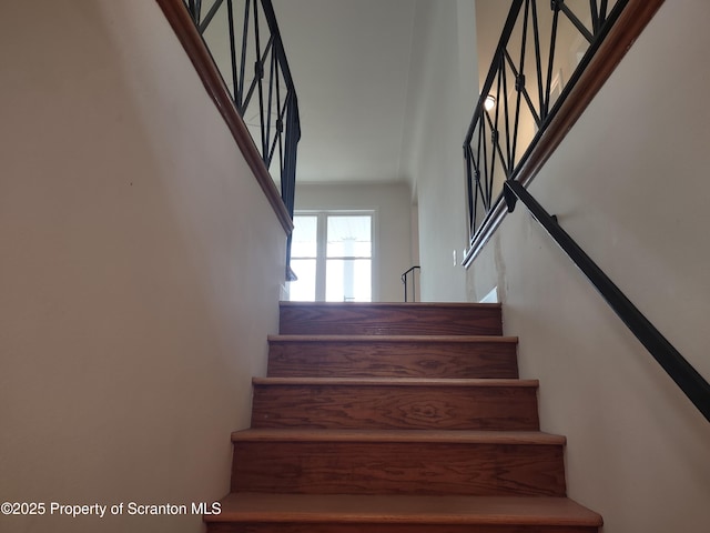 1104 Filbert St, Archbald, PA 18403 - photo 3