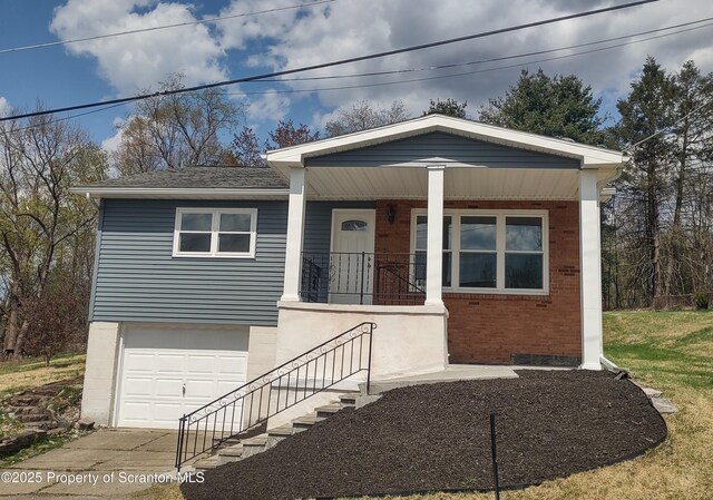 1104 Filbert St, Archbald, PA 18403 - photo 2