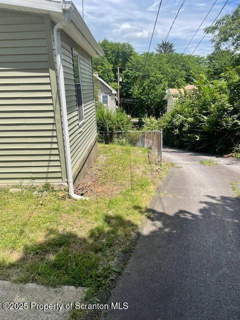 349 Spring St, Scranton, PA 18508 - photo 18