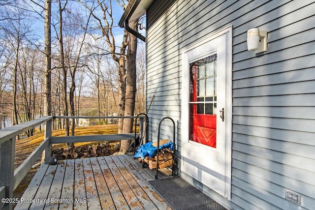 180 E Shore Dr, Dingmans Ferry, PA 18328 - view of wooden terrace