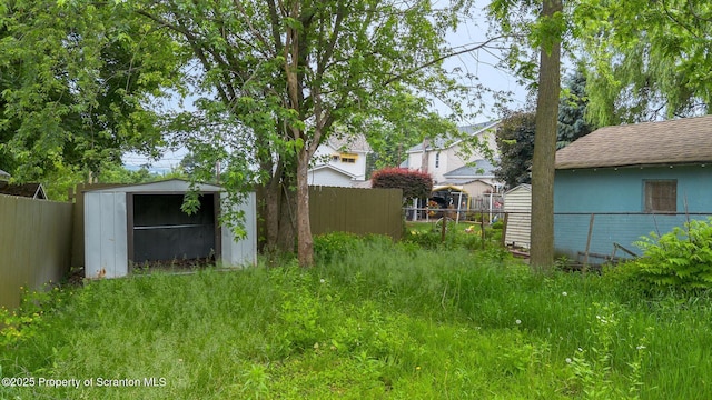 121 Throop St, Scranton, PA 18508 - view of fenced backyard