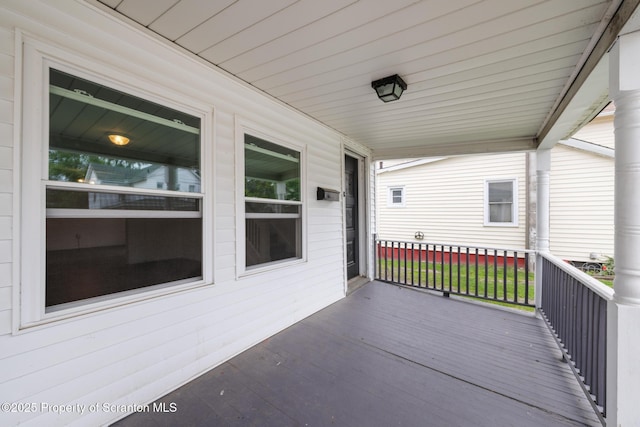 121 Throop St, Scranton, PA 18508 - view of porch