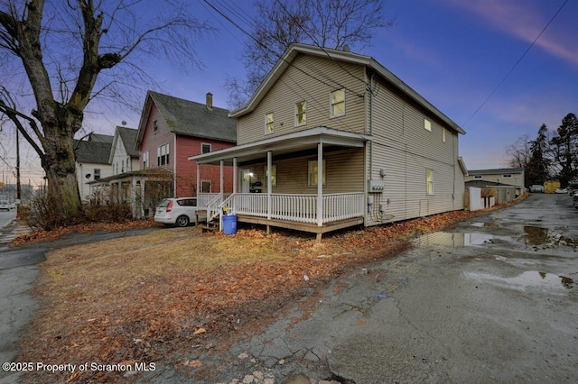 view of front of home featuring a porch