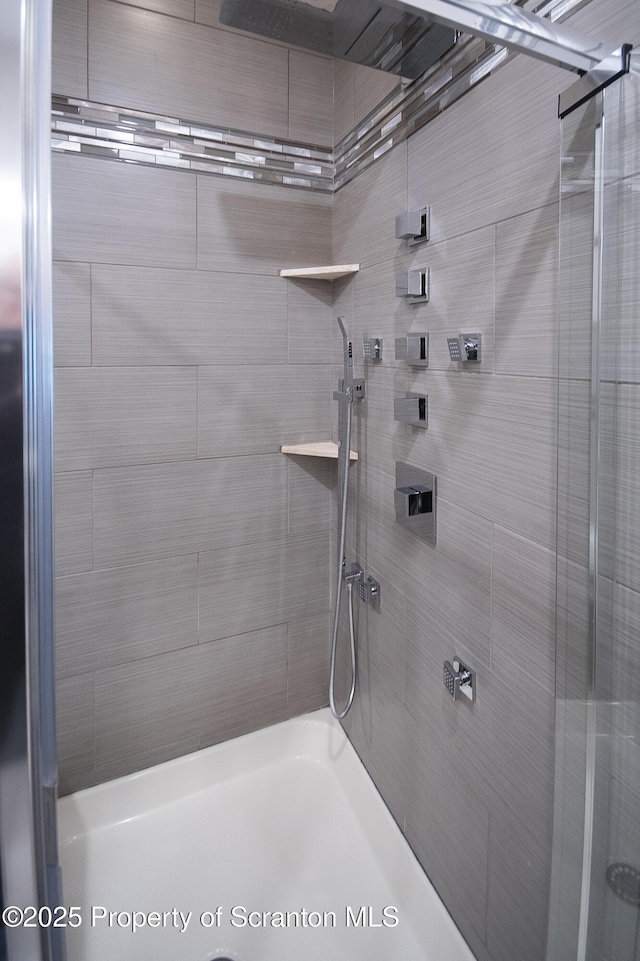 224 Shadow Wood Cir, Archbald, PA 18403 - view of bathroom