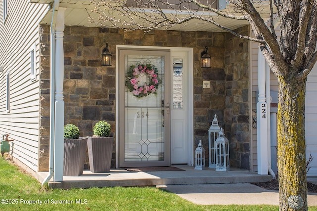 224 Shadow Wood Cir, Archbald, PA 18403 - entrance to property featuring stone siding