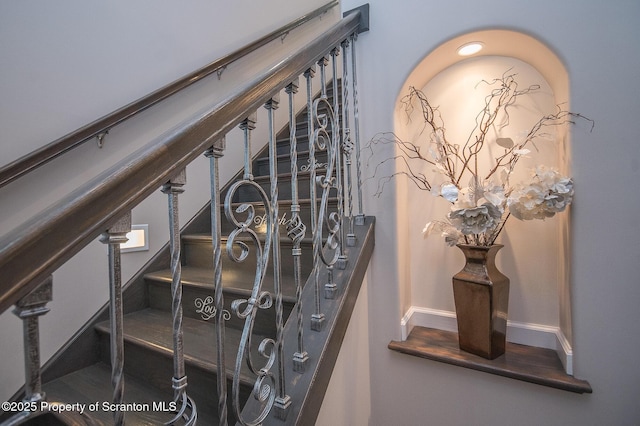 224 Shadow Wood Cir, Archbald, PA 18403 - stairway featuring baseboards