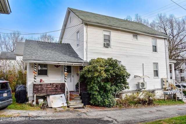 view of front of property with a porch