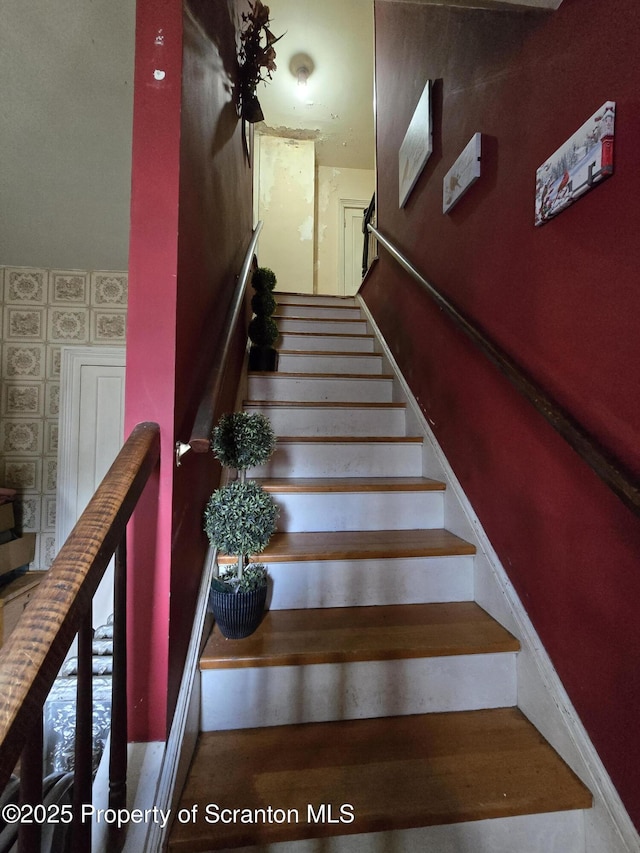 4 Little Ireland Rd, Starrucca, PA 18462 - view of stairs