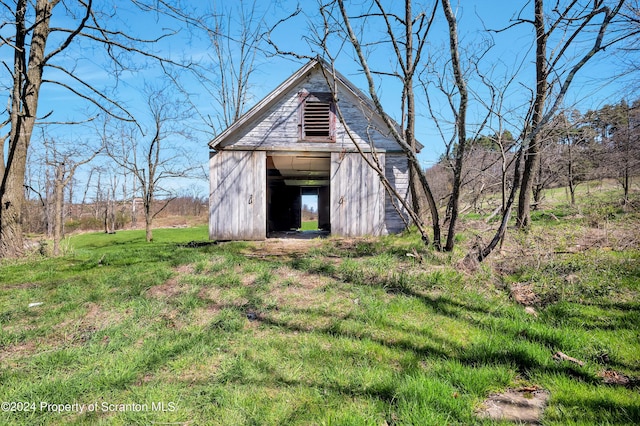 view of outbuilding