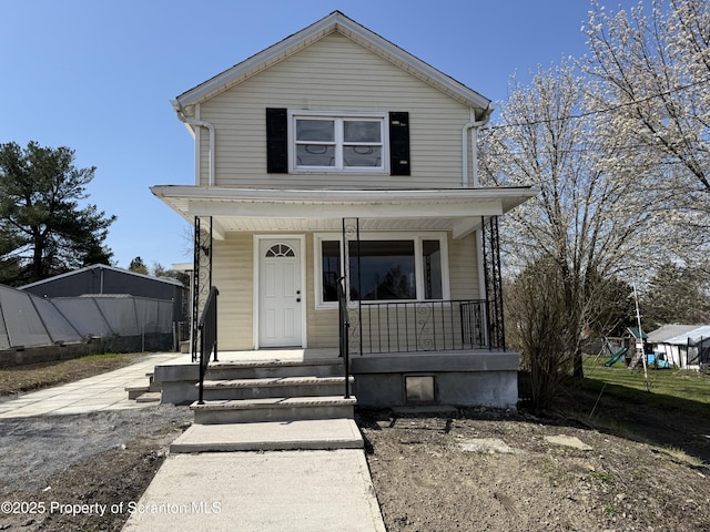 view of front facade featuring a porch