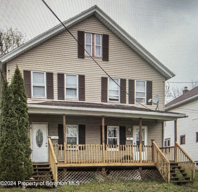 view of front of home featuring a porch