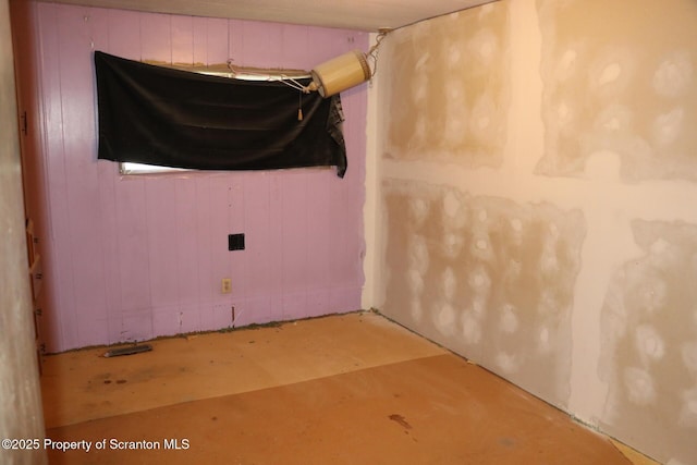 74 Matthews Rd, Spring Brook Twp, PA 18444 - empty room with concrete floors