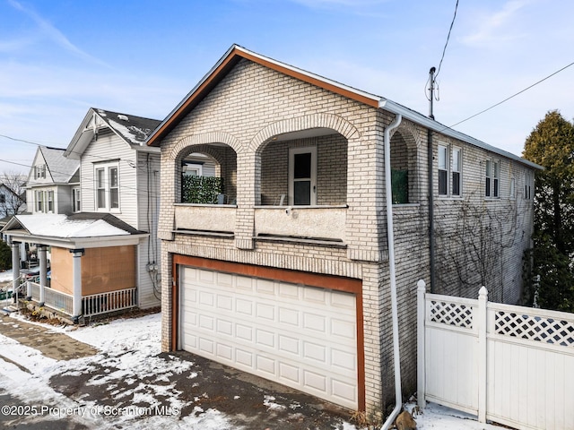 view of front of home featuring a garage