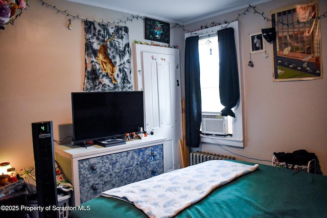 640 Alder St, Scranton, PA 18505 - bedroom with cooling unit and radiator