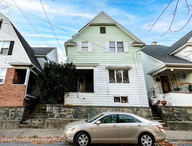 view of front of home