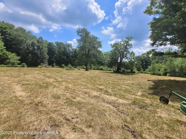 742 May Rd, Thompson, PA 18465