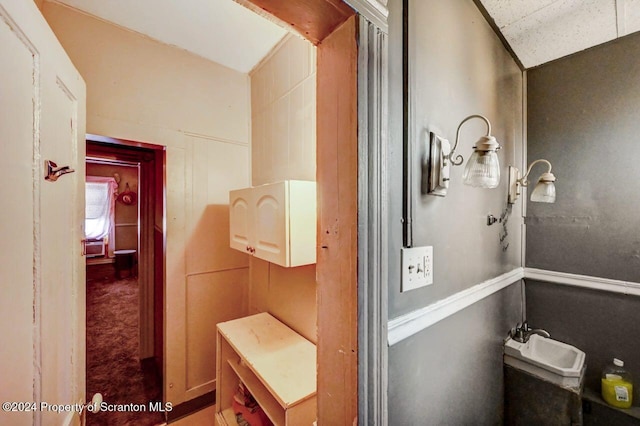942 Providence Rd, Scranton, PA 18508 - view of bathroom