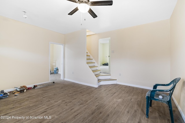 unfurnished room featuring ceiling fan and wood-type flooring