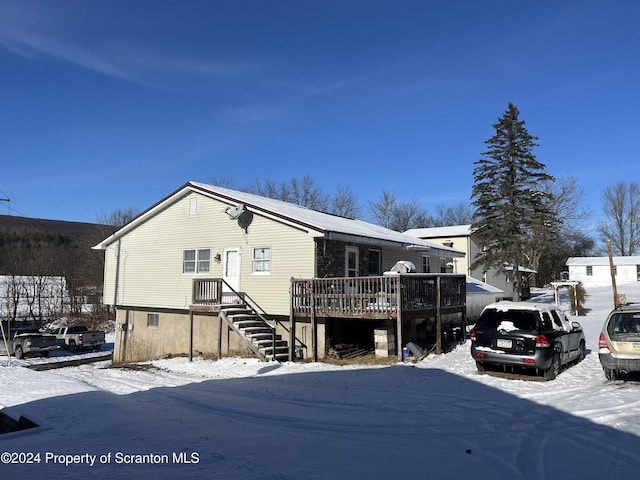 view of front of home featuring a deck