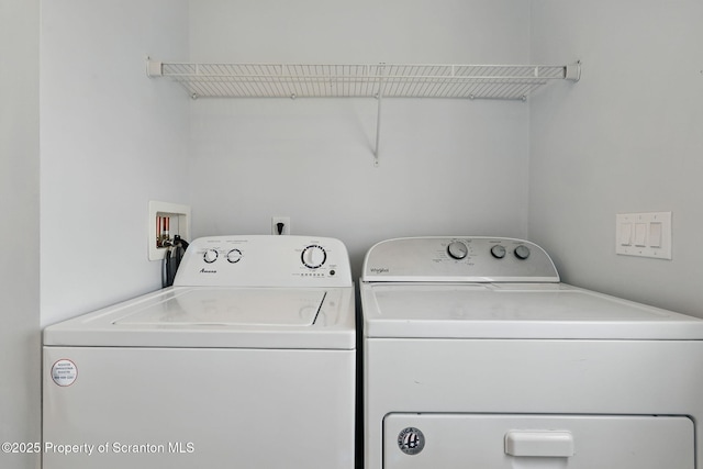 960 Lott Rd, Meshoppen, PA 18630 - laundry area featuring independent washer and dryer
